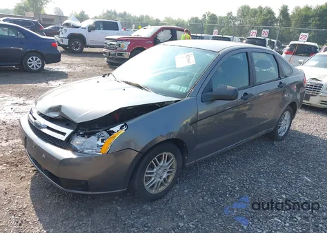 2010 Ford Focus Se z USA, uszkodzony, nr VIN 1FAHP3FN9AW152897